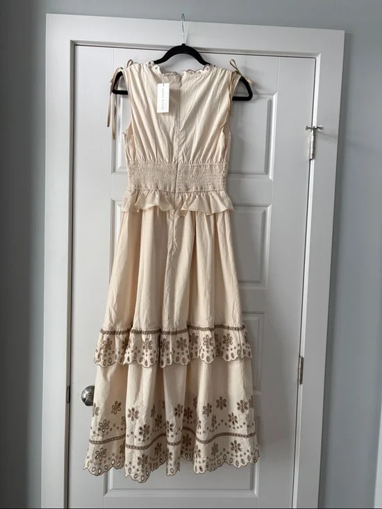 Anthropologie NWT Moon River Cream Tiered Embroidered Eyelet Maxi Dress  S. - Picture 5 of 5